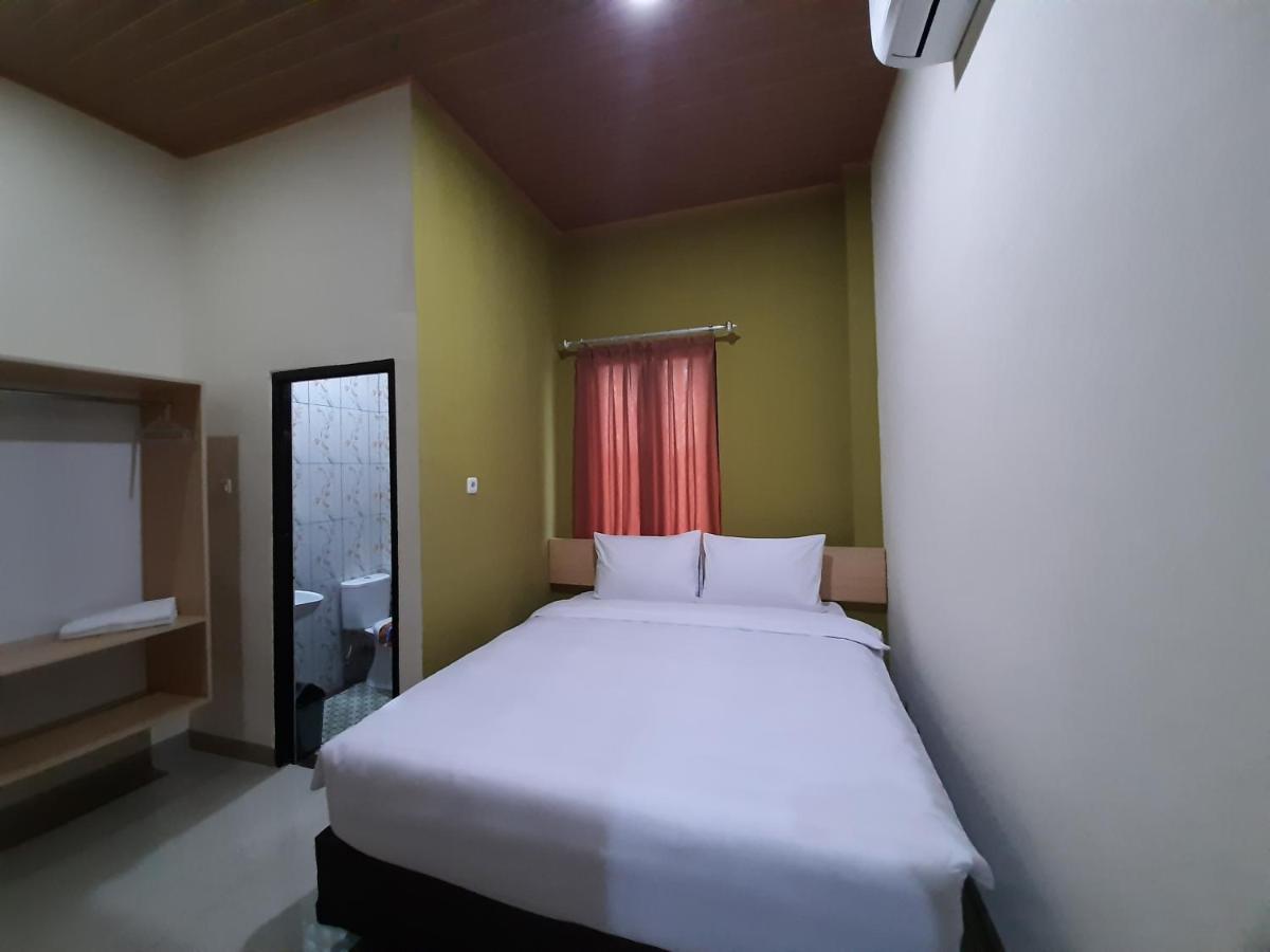 Hotel Sriwijaya 99 Палембанг Экстерьер фото